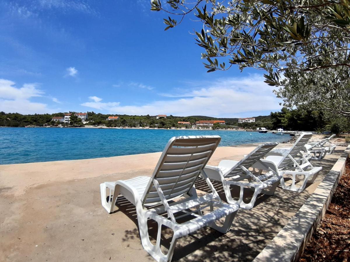 Trim Rooms And Apartments Lovište 外观 照片