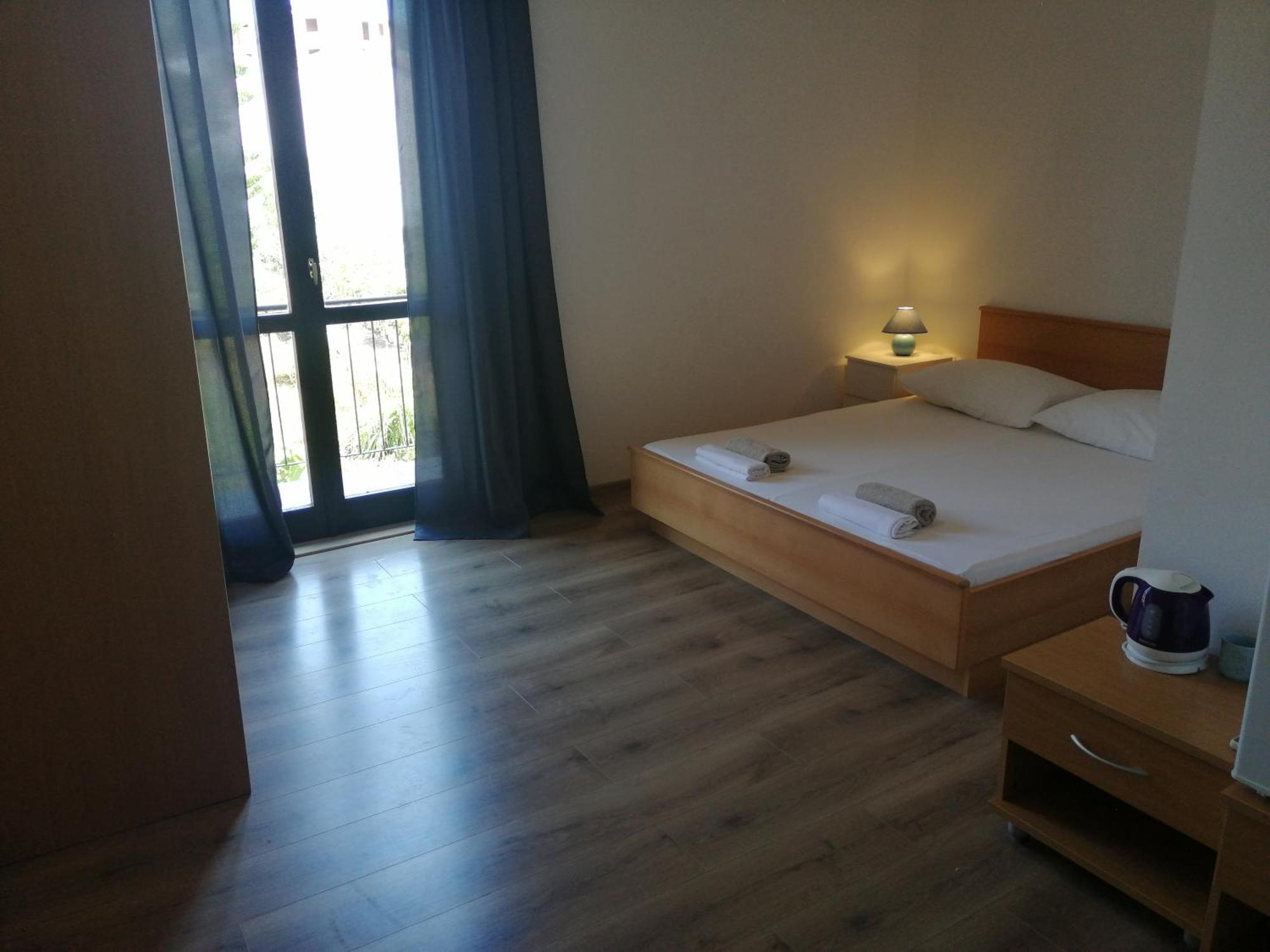 Trim Rooms And Apartments Lovište 外观 照片