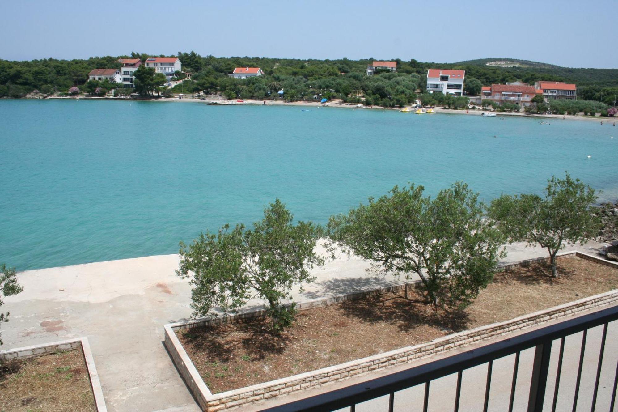 Trim Rooms And Apartments Lovište 外观 照片