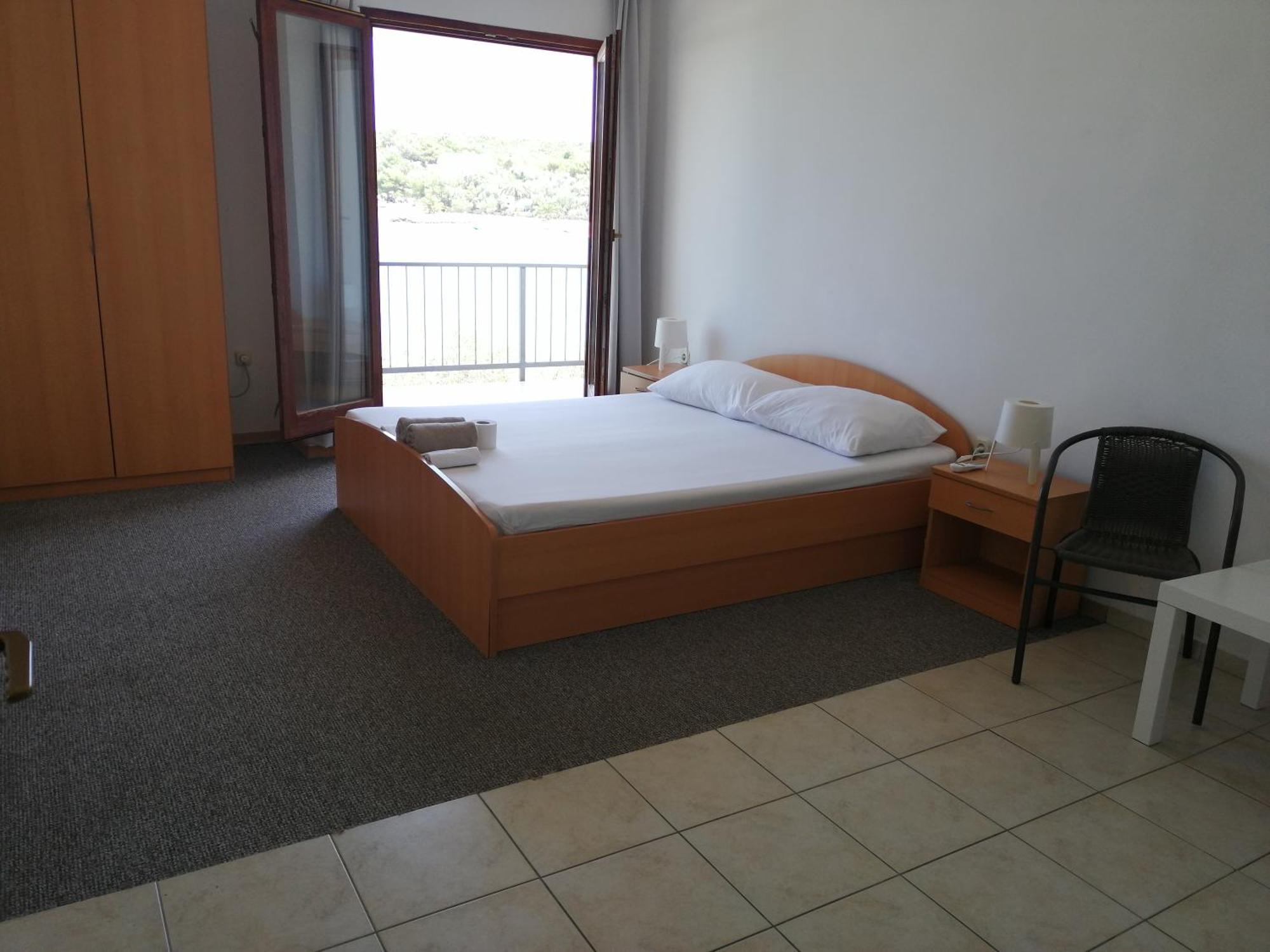 Trim Rooms And Apartments Lovište 外观 照片