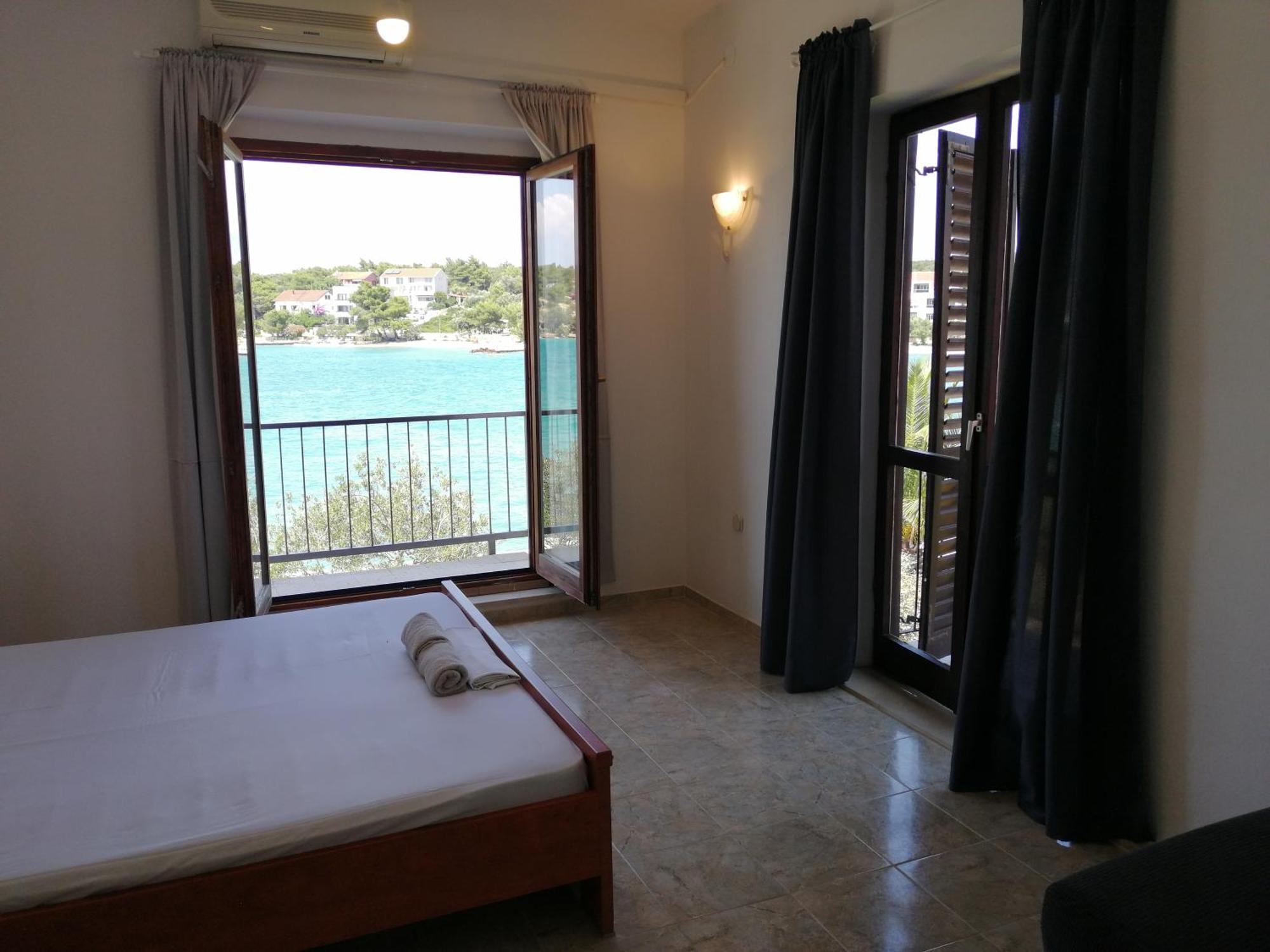 Trim Rooms And Apartments Lovište 外观 照片