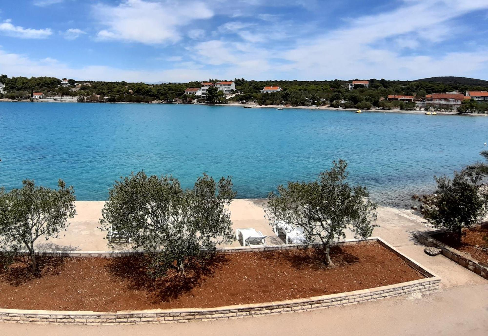 Trim Rooms And Apartments Lovište 外观 照片