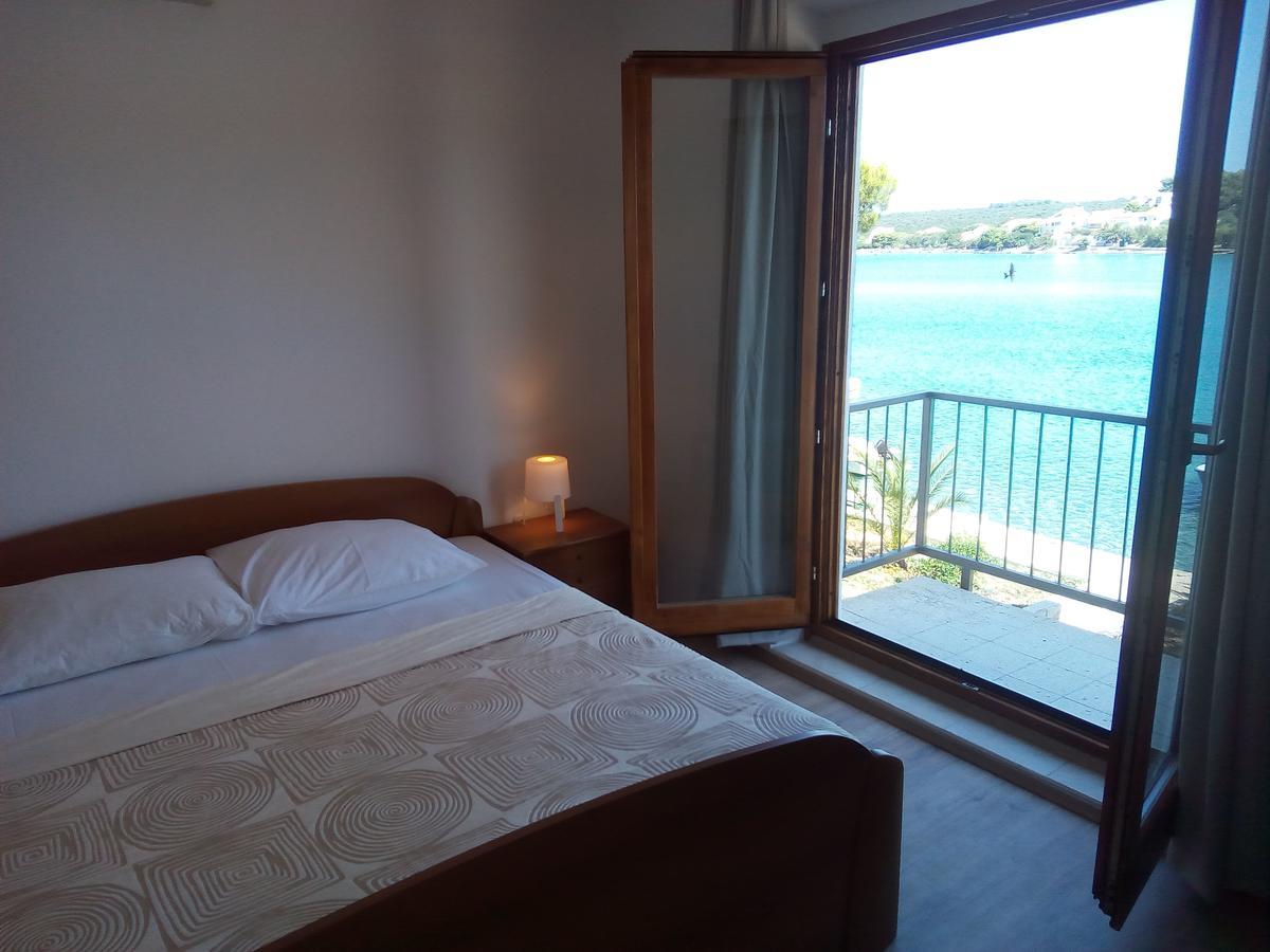Trim Rooms And Apartments Lovište 外观 照片