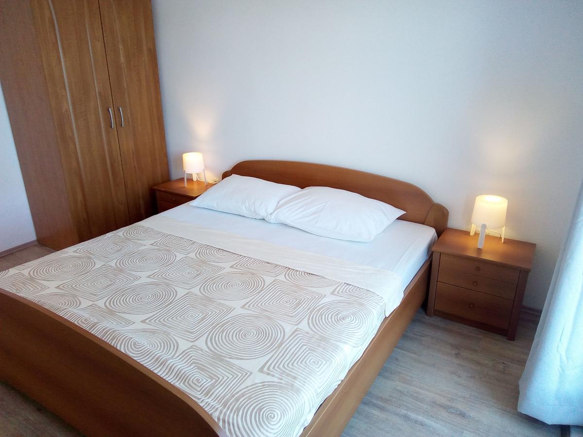 Trim Rooms And Apartments Lovište 外观 照片